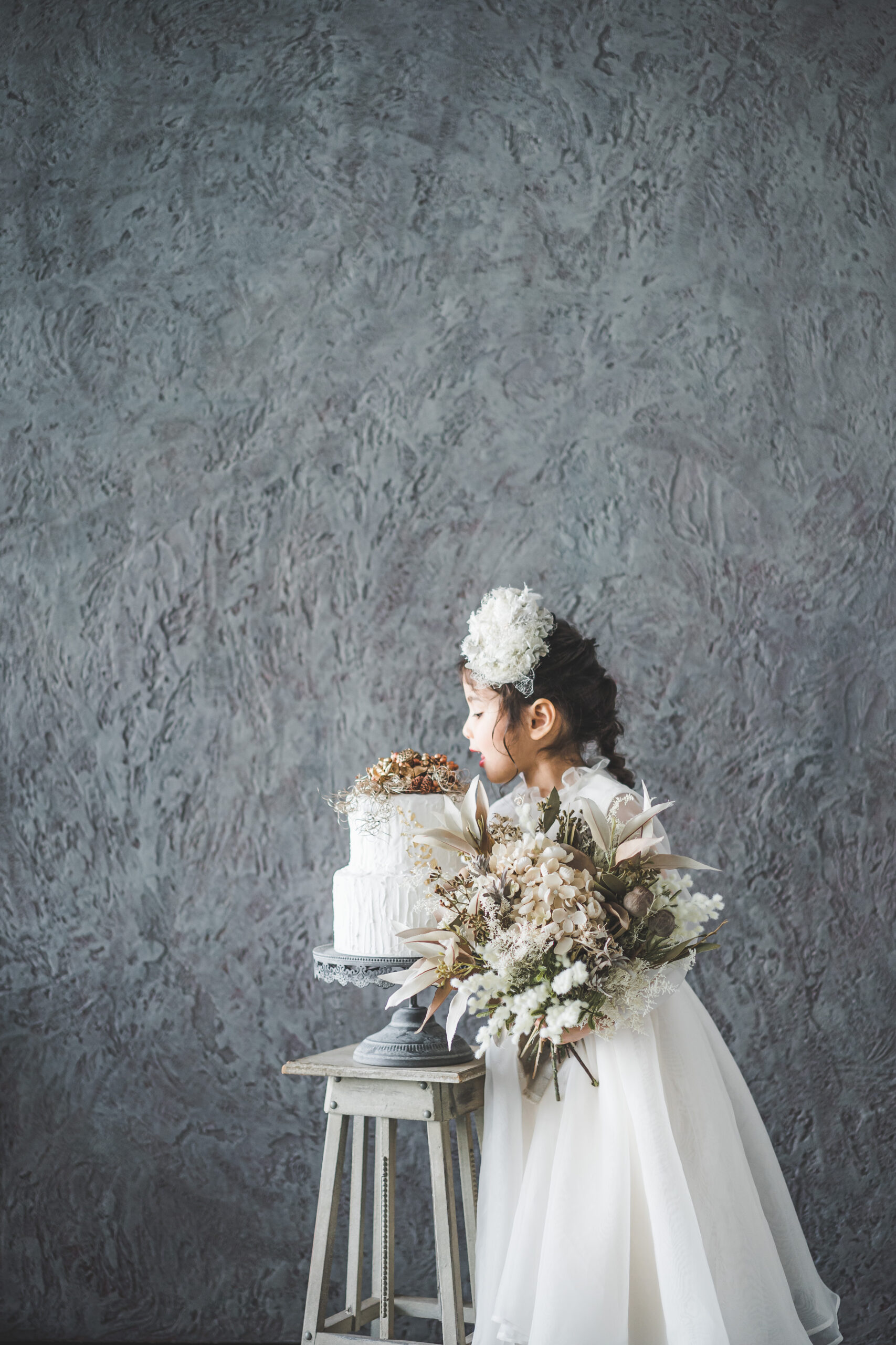 笑いあう家族の横顔